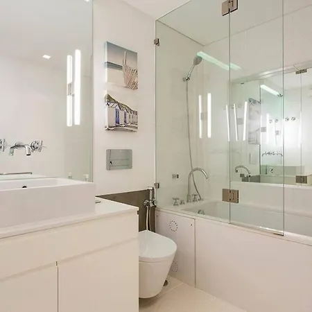 Guestready - Wonderful Flat Near The Pink Street Lejlighed Lisboa