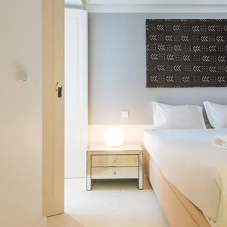 Guestready - Wonderful Flat Near The Pink Street * Lisboa