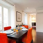 Guestready - Wonderful Flat Near The Pink Street דירה ליסבון